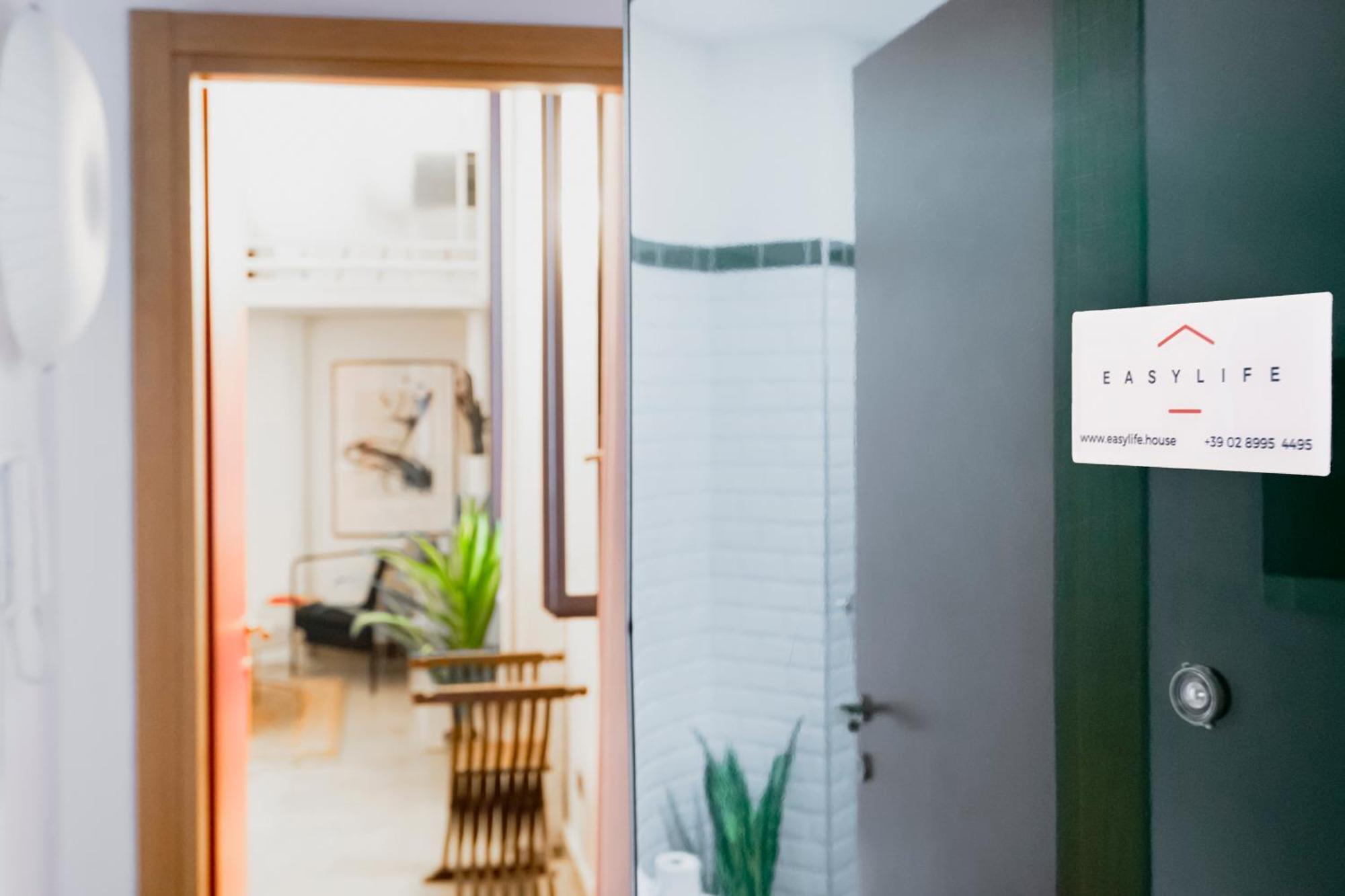 Easylife - Accogliente Monolocale In Via Torino, Posizione Perfetta Per Scoprire La Citta Apartment Milano Ngoại thất bức ảnh